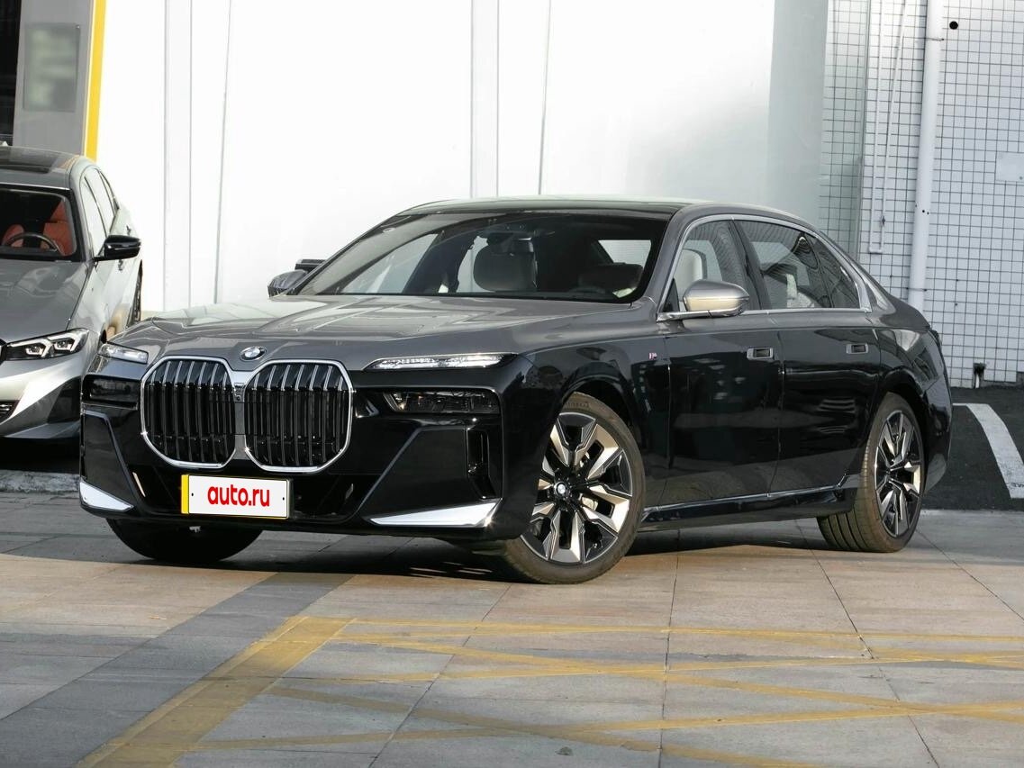 BMW 7 серии 740i xDrive VII (G70)