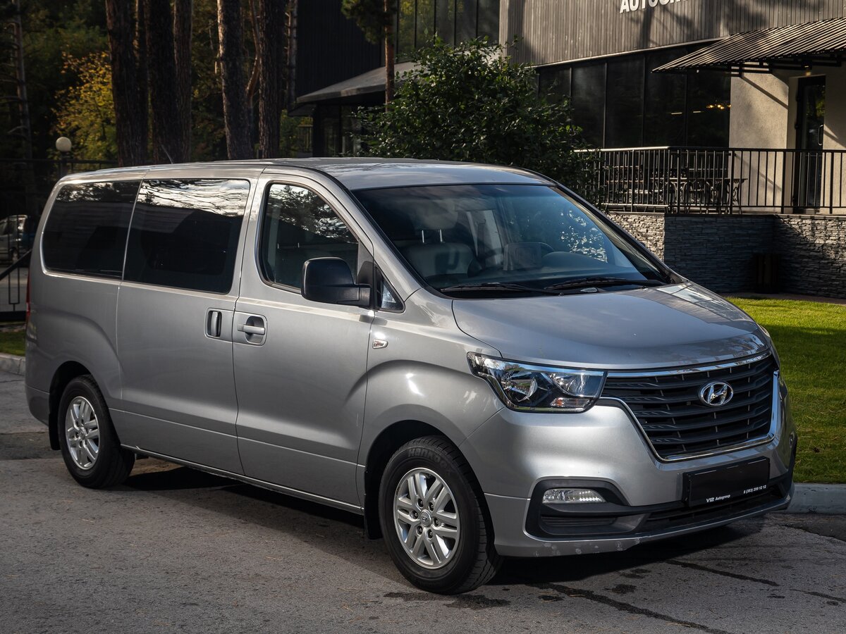 Купить б/у Hyundai Grand Starex I Рестайлинг 2 2.5d AT (175 л.с ...