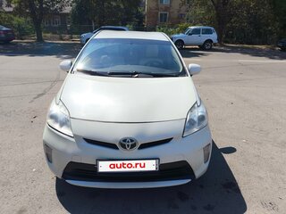 2015 Toyota Prius III Рестайлинг (XW30), белый, 1351000 рублей, вид 1