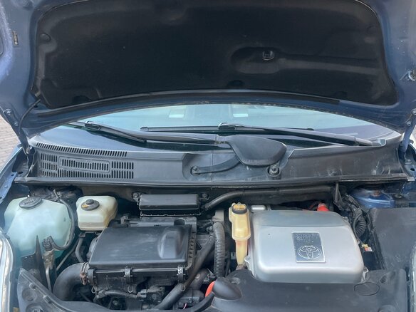 2007 Toyota Prius II Рестайлинг (XW20), голубой, 780000 рублей - вид 10