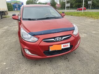 2013 Hyundai Solaris I, красный, 750000 рублей, вид 1