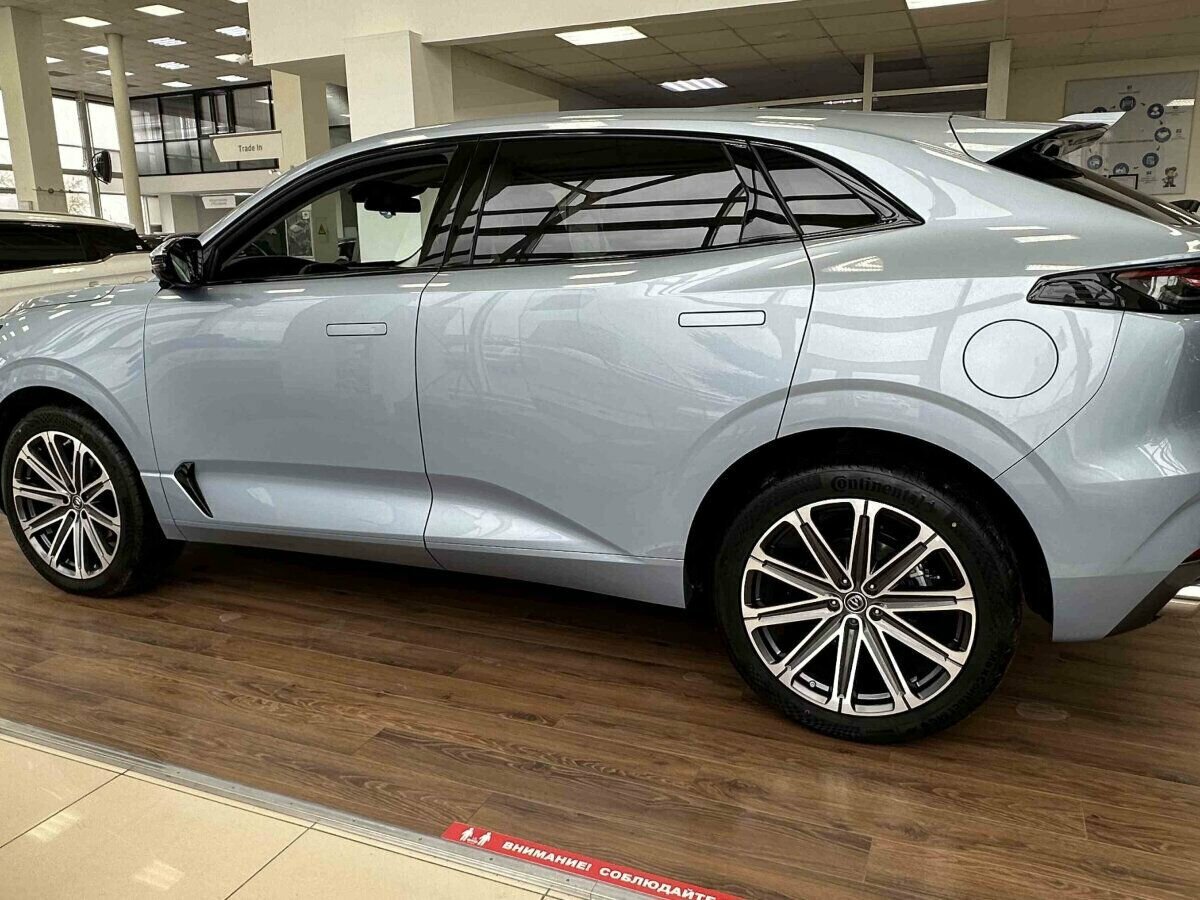 Changan повысил цены на кроссовер Uni-K в России