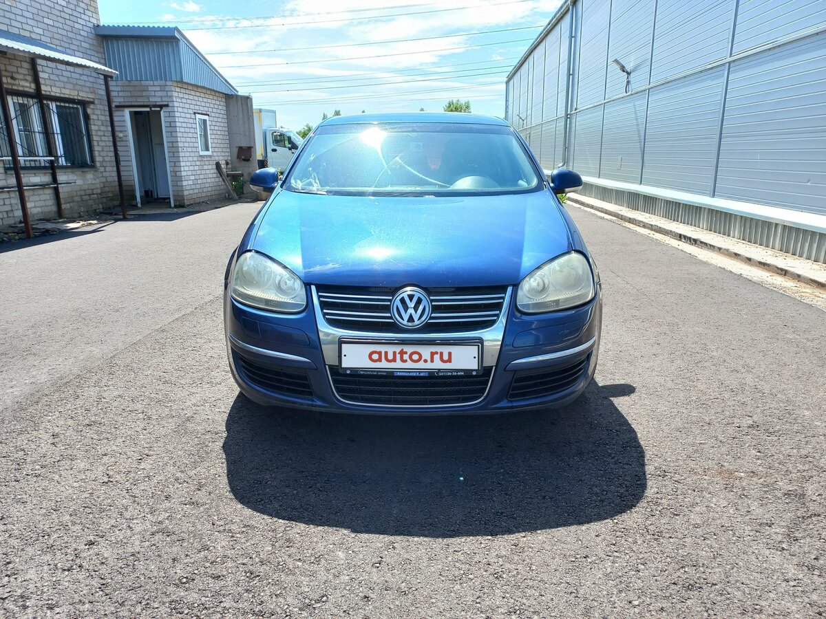Купить б/у Volkswagen Jetta V 1.6 MT (102 л.с.) бензин механика в ...