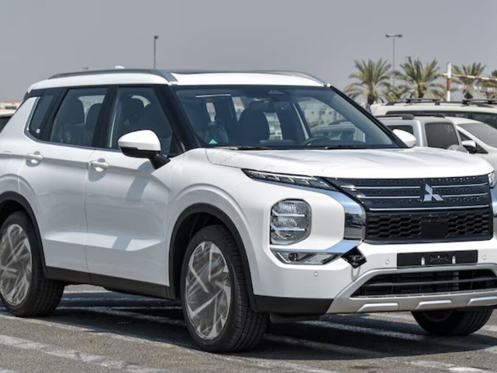 Mitsubishi Outlander IV
