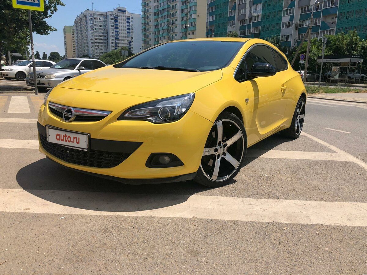 Opel Astra GTC 2013 Sport