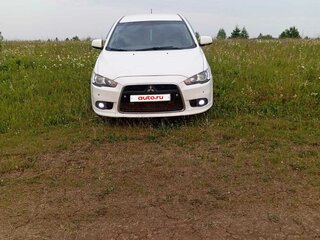 2012 Mitsubishi Lancer X Рестайлинг, белый, 800000 рублей, вид 1