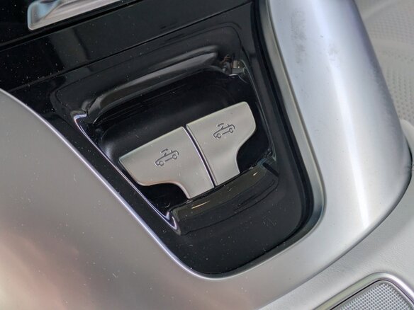 2025 Mercedes-Benz Maybach SL SL 680, красный, 35271738 рублей - вид 10