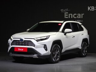 2022 Toyota RAV4 V (XA50), белый, 2290000 рублей, вид 1