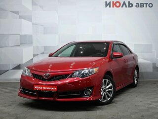2014 Toyota Camry US Market VII (XV50), красный, 1625000 рублей, вид 1