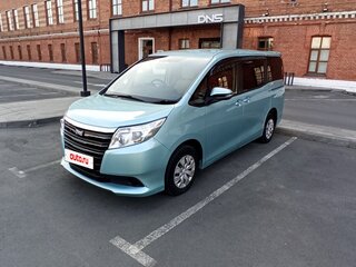 2014 Toyota Noah III (R80), зелёный, 1545000 рублей, вид 1
