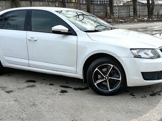 2013 Skoda Octavia III (A7), белый, 1100000 рублей, вид 1