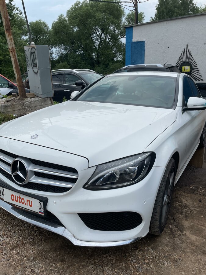 Купить б/у MercedesBenz CКласс IV (W205) 180 1.6 AT (156