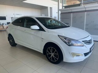 2014 Hyundai Solaris I, белый, 1020000 рублей, вид 1