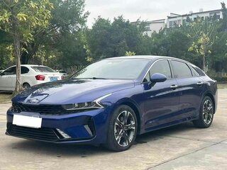 2020 Kia K5 III, синий, 1892000 рублей, вид 1