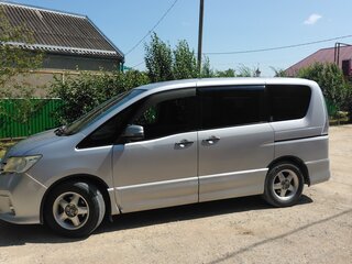 2011 Nissan Serena IV (C26), серебристый, 1290000 рублей, вид 1