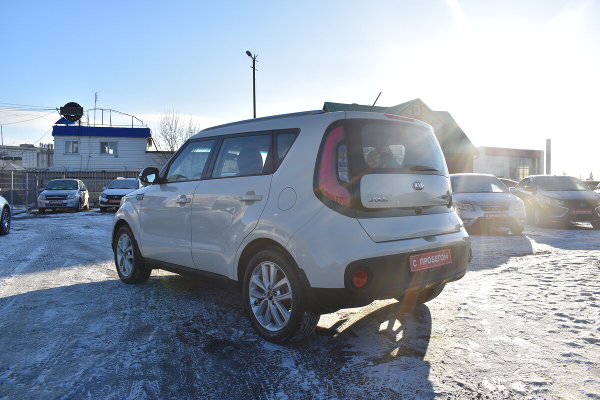 Купить б/у Kia Soul II Рестайлинг 1.6 AT (124 л.с.) бензин автомат в ...