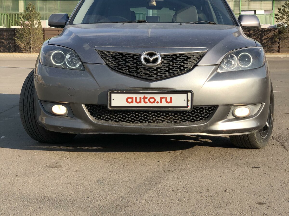Серая мазда аксела