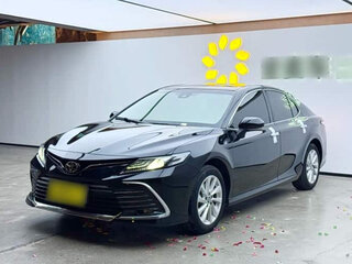 2022 Toyota Camry VIII (XV70) Рестайлинг, чёрный, 1997300 рублей, вид 1