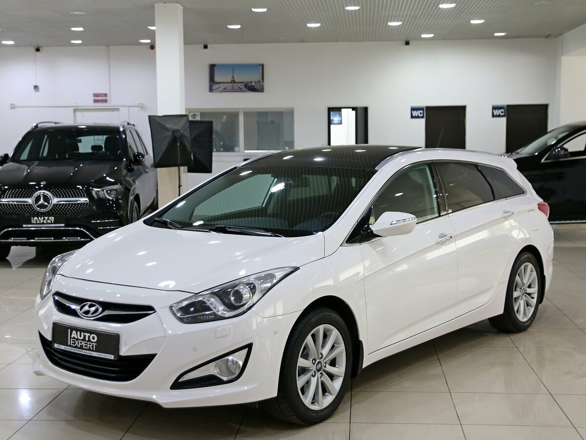 Купить б/у Hyundai i40 I 2.0 AT (150 л.с.) бензин автомат в Москве ...
