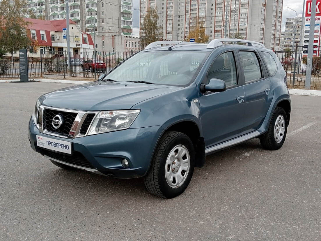 Купить б/у Nissan Terrano III (D10) 2.0 MT (135 л.с.) 4WD бензин ...