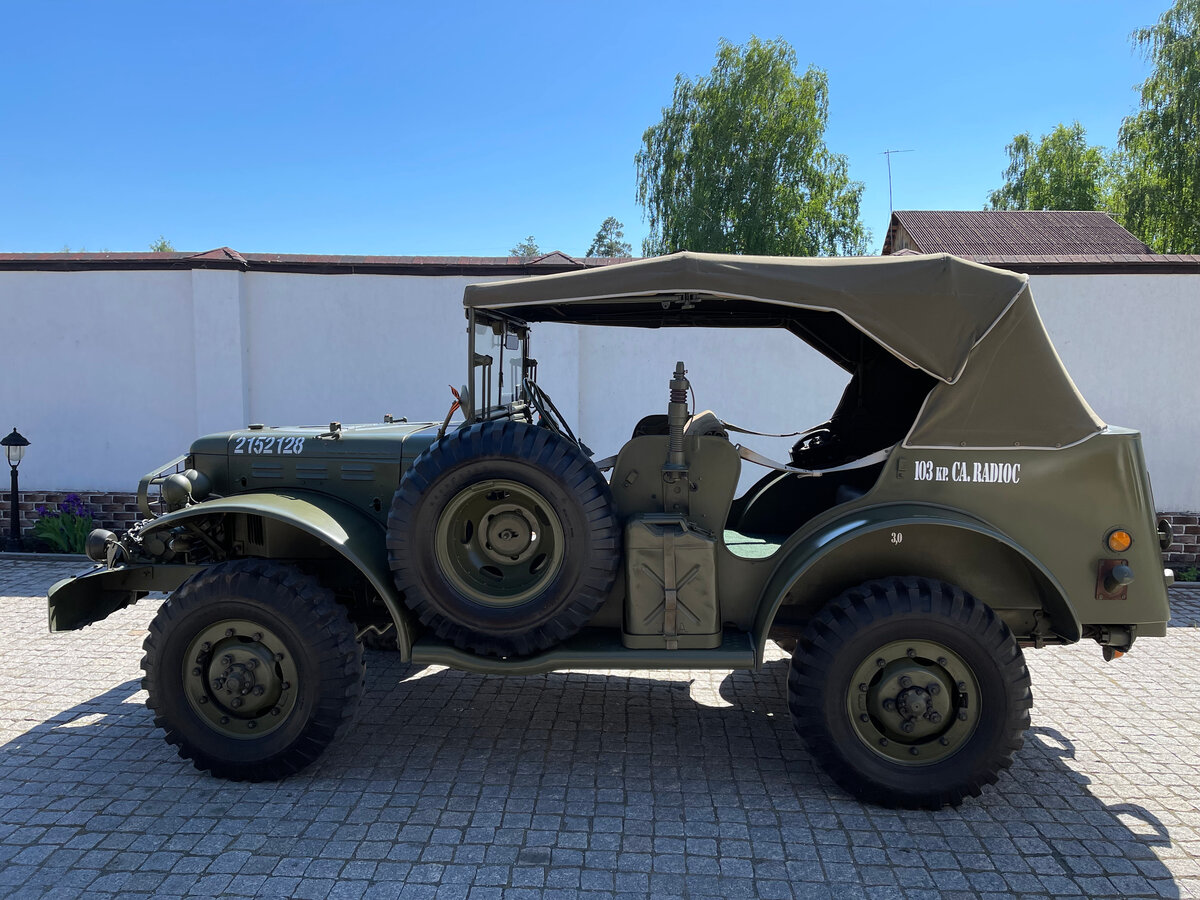 Dodge 1942