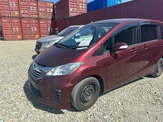 2016 Honda Freed I Рестайлинг 2, красный, 1280000 рублей, вид 1