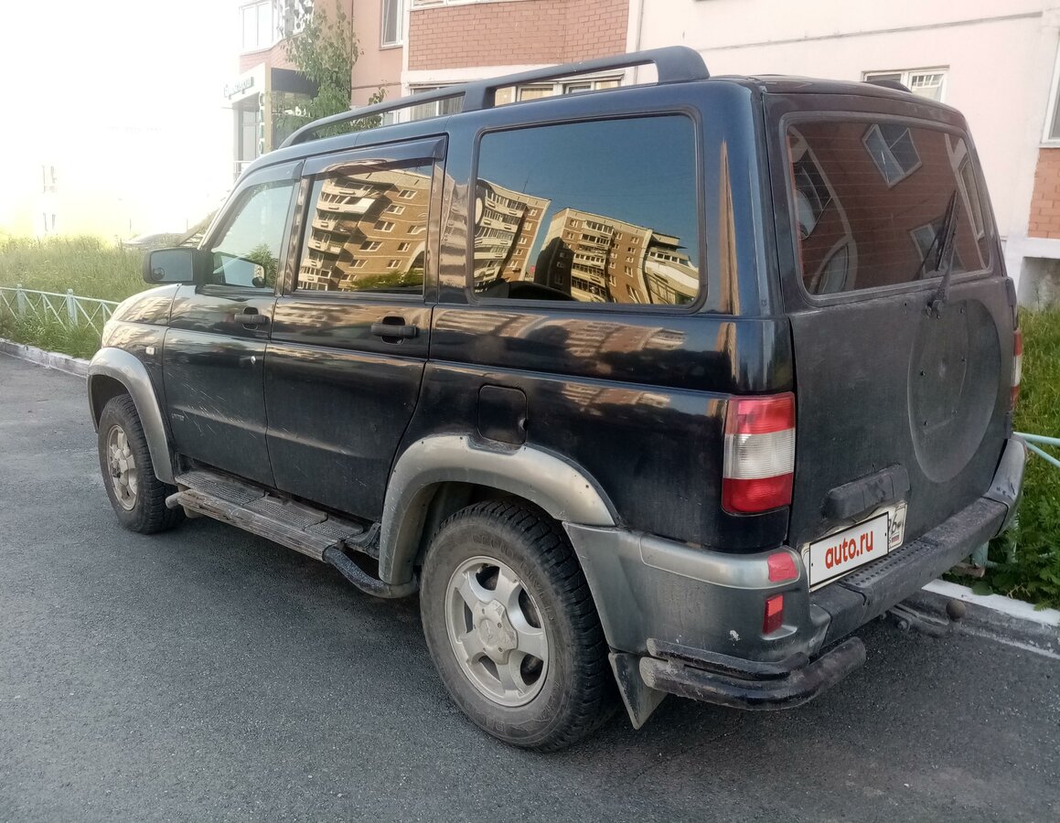 Синий уаз патриот