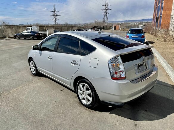 2007 Toyota Prius II Рестайлинг (XW20), серый, 1100000 рублей - вид 12