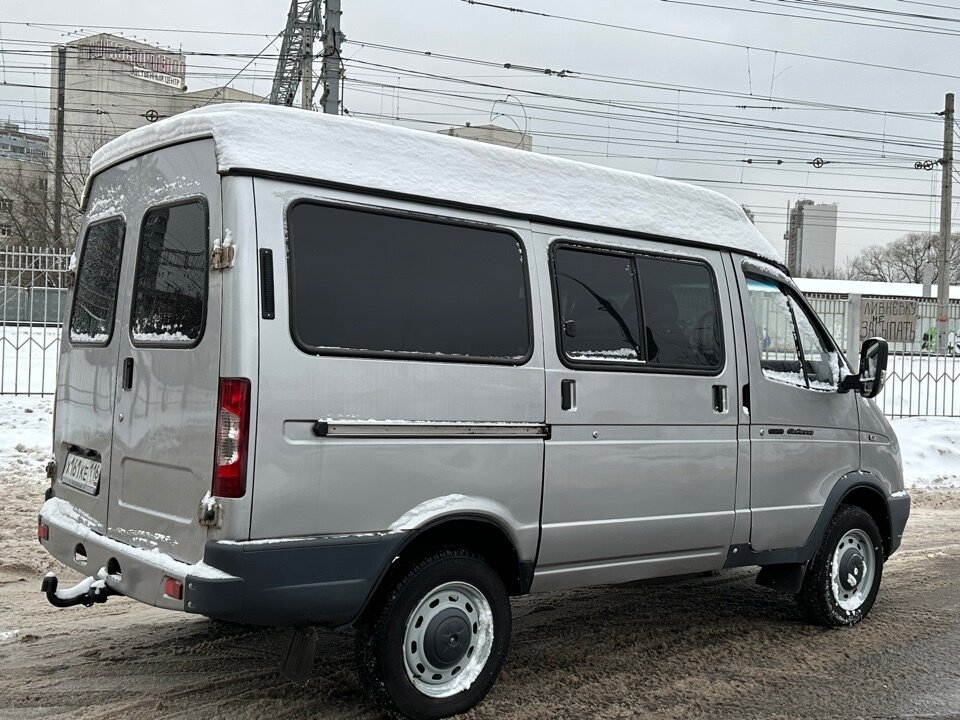 Купить б/у ГАЗ Соболь (2217) дизель механика в Москве: серебристый ...