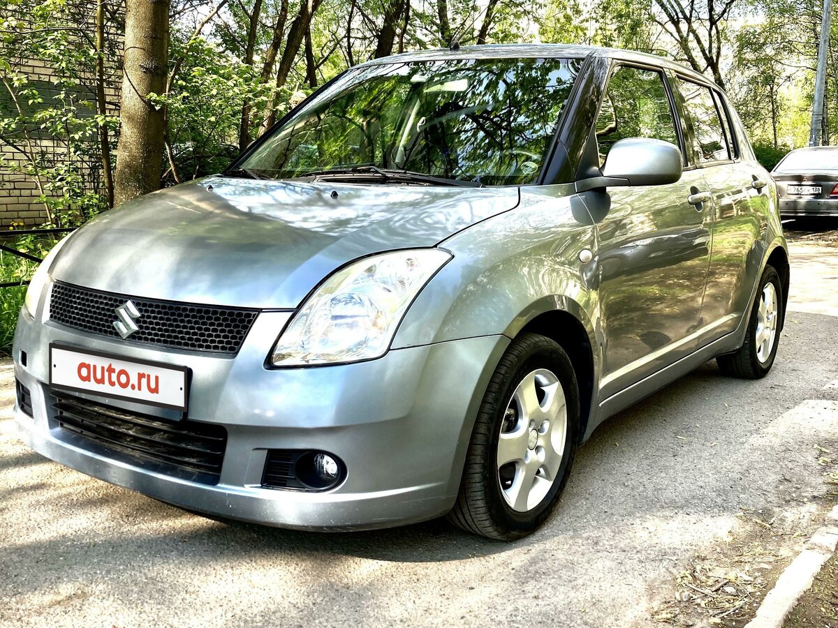 Купить б/у Suzuki Swift III 1.3 MT (92 л.с.) бензин