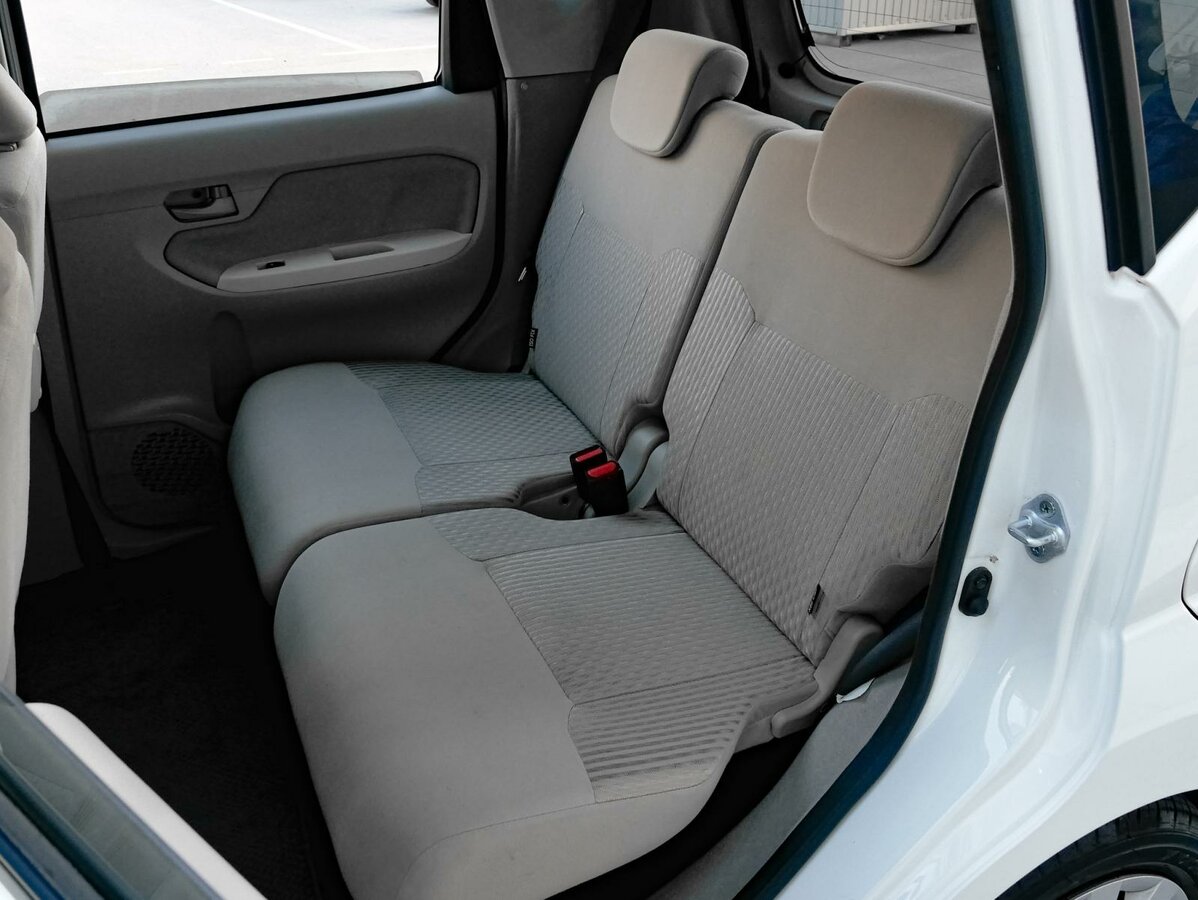 Daihatsu move 2017