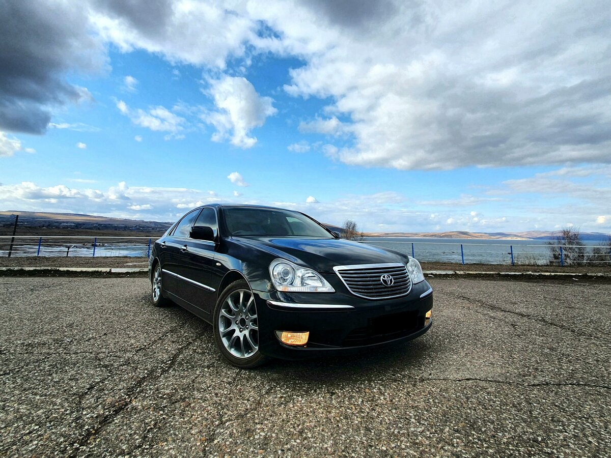 Toyota Crown Majesta s180