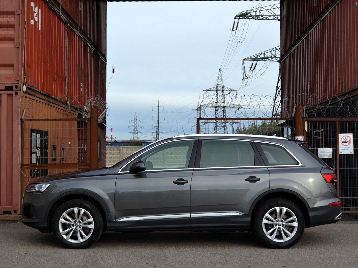 AUDI Q7 - фото 6