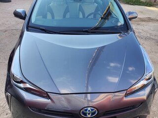 2022 Toyota Prius IV Рестайлинг (XW50), серый, 2700000 рублей, вид 1