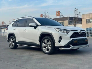 2022 Toyota RAV4 V (XA50), белый, 2390999 рублей, вид 1