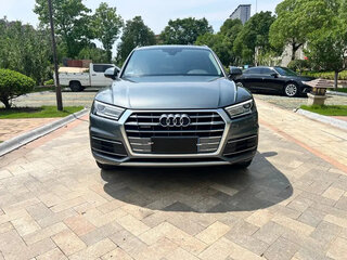2020 Audi Q5 L 40 TFSI II (FY) Рестайлинг, серебристый, 2450111 рублей, вид 1