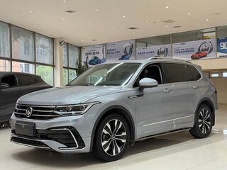 2022 Volkswagen Tiguan L II Рестайлинг (China Market), серебристый, 2300000 рублей, вид 1