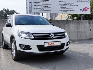 2013 Volkswagen Tiguan I Рестайлинг, белый, 2300000 рублей, вид 4