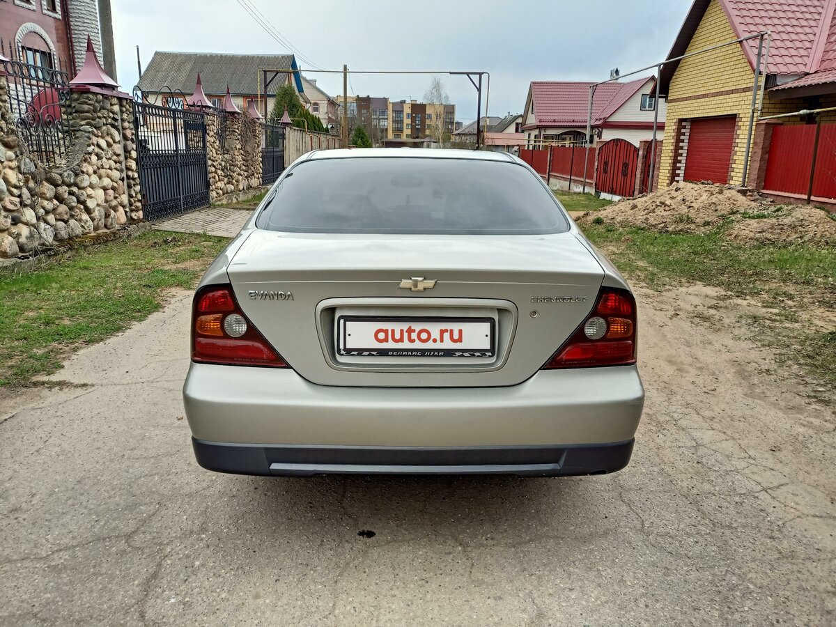 Купить б/у Chevrolet Evanda 20002006 2.0 MT (131 л.с