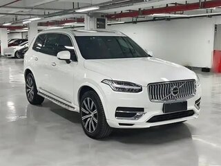 2022 Volvo XC90 II Рестайлинг 1, белый, 4455000 рублей, вид 1