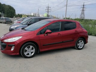 2008 Peugeot 308 I, красный, 300000 рублей, вид 1