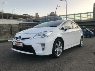2012 Toyota Prius III Рестайлинг (XW30), белый, 1550000 рублей, вид 1