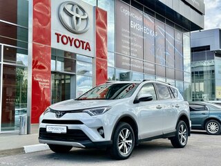 2016 Toyota RAV4 IV (XA40) Рестайлинг, белый, 2350000 рублей, вид 1