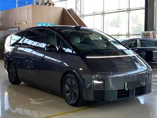 2024 Lixiang Mega, серый, 7700072 рублей, вид 1