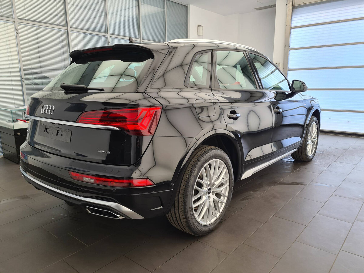 Черная ауди q5