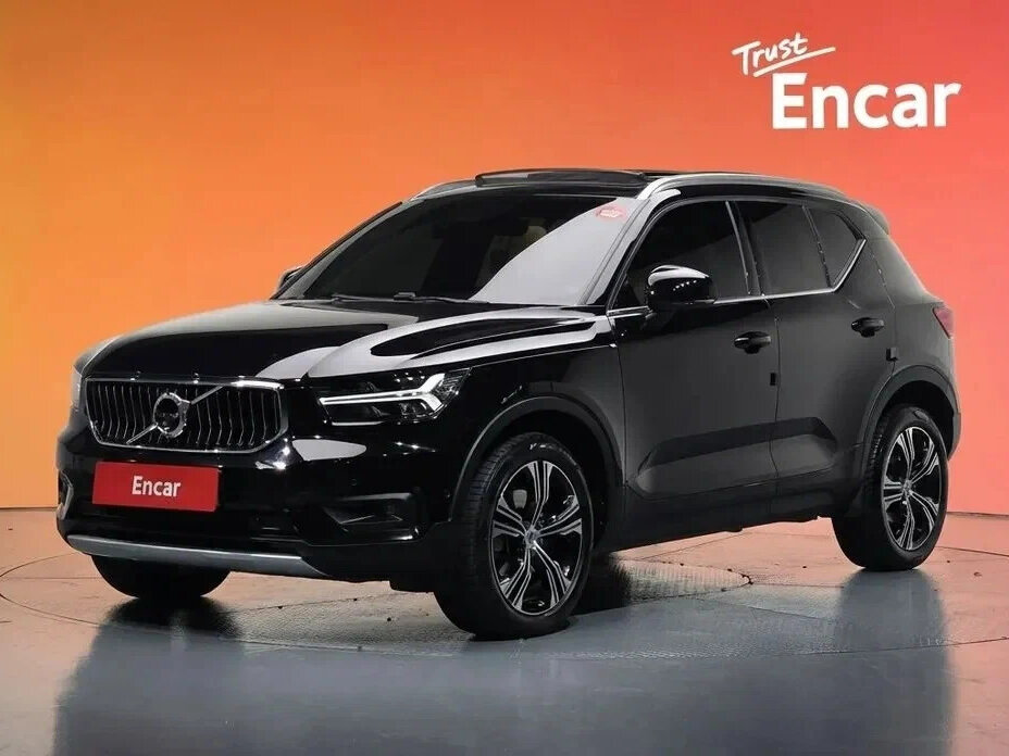Volvo XC40 I