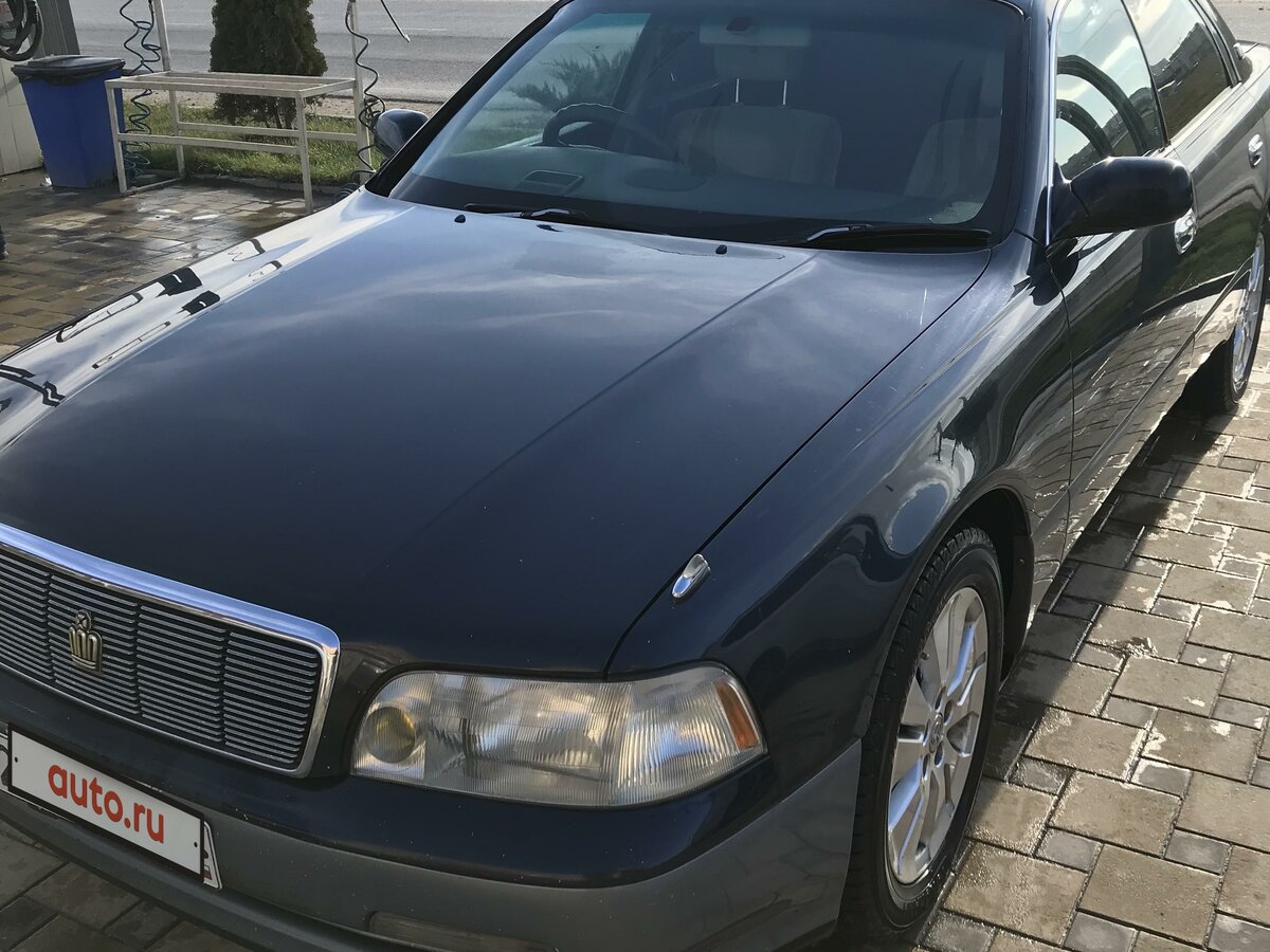 Toyota crown majesta s140