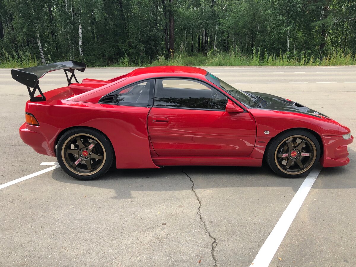 Toyota mr2 Red