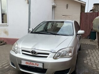 2004 Toyota Corolla IX (E120, E130), серебристый, 470000 рублей, вид 1