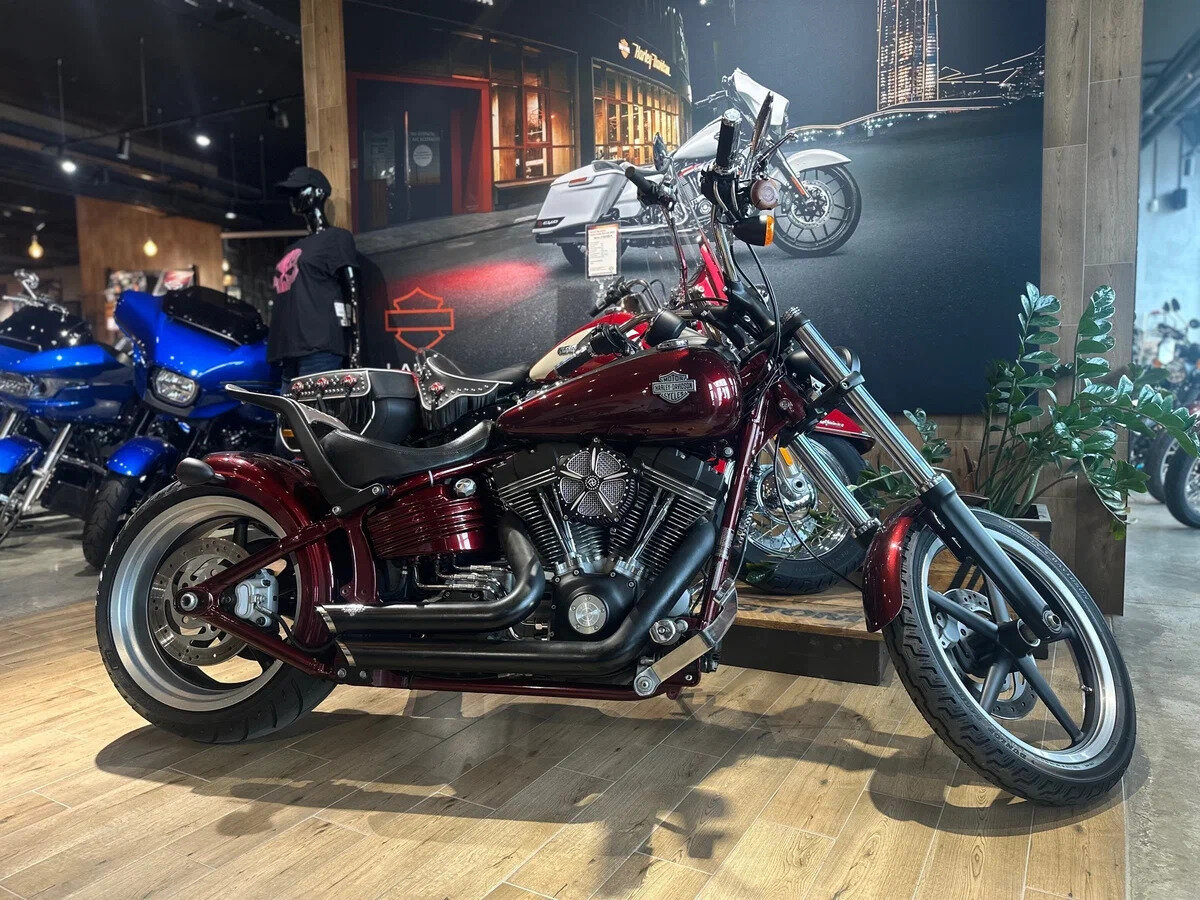 Harley-Davidson Rocker C